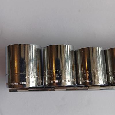 Craftsman socket set on socket organizing holder