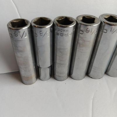 More Craftsman sockets.