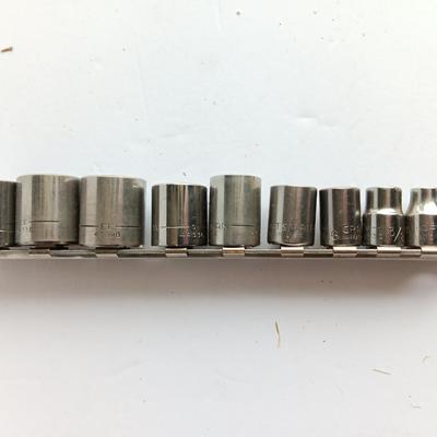 Craftsman socket set on socket organizing holder
