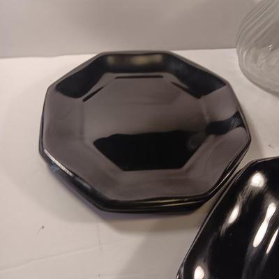 FRANCE Black octagon dish set with large flower vase