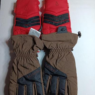 Two pairs of Men's size large winter gloves - Burton