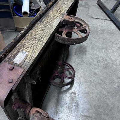 Luggage Carte Trolley with Very Heavy Wheels 