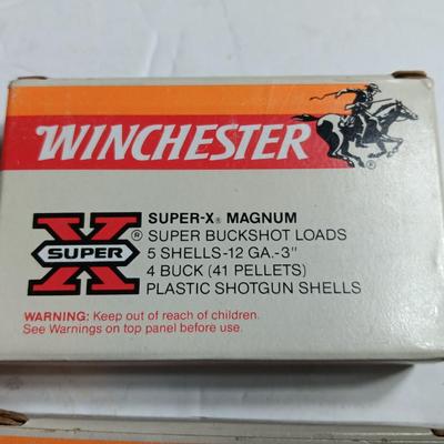 Winchester Super-X Magnum Buckshot loads 12 Guage.