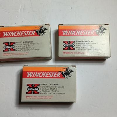 Winchester Super-X Magnum Buckshot loads 12 Guage.