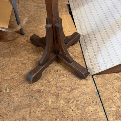U1203 Antique Oak Coat Rack