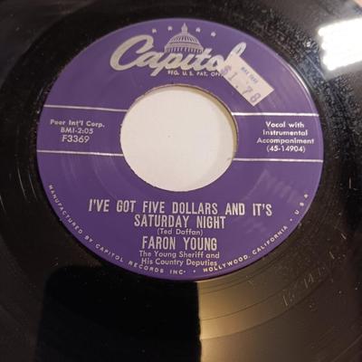 Vinyl albums - 45 records - Porter Wagner - The Whites - Jerry Wallace - and more 45's