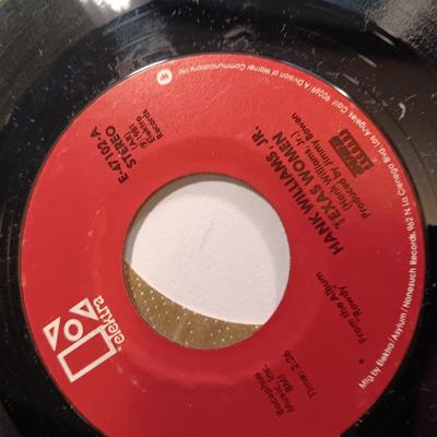 Vinyl albums - 45 records -All Hank Williams and Hank William JR.- 45's