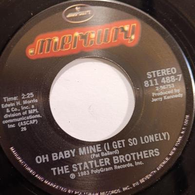 Vinyl albums - 45 records -Randy Travis - Statler Brothers - Mel Tillis and more 45's