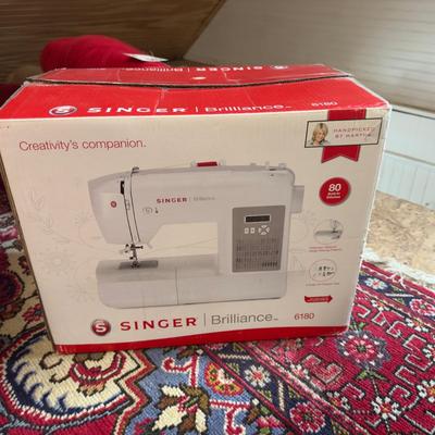 U1207 Like New in Box SINGER Brilliance 6180