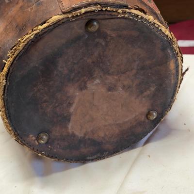 U1209 Antique French Pig Skin Leather Hat Box with Felt Top Hat