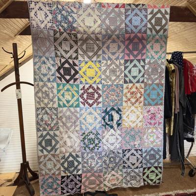 U1211 Vintage Diamond Pattern Quilt