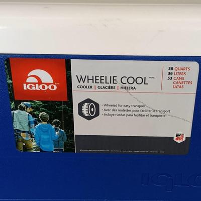 Pre-Owned Igloo Wheeled Cooler