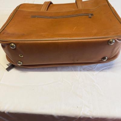 U1221 Vintage HARTMAN Travel Briefcase with Shoulder Strap and Umbrella Pocket