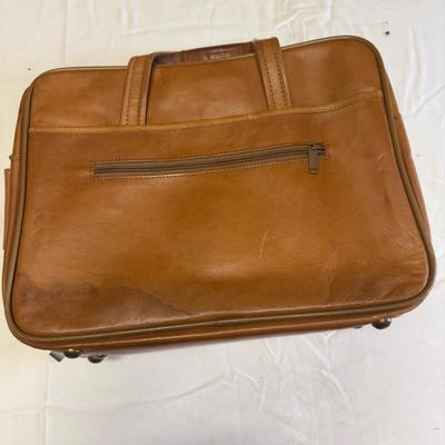 U1221 Vintage HARTMAN Travel Briefcase with Shoulder Strap and Umbrella Pocket
