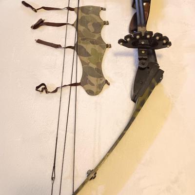 Camouflage JENNINGS Compound bow.