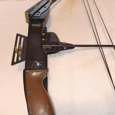 Camouflage JENNINGS Compound bow.