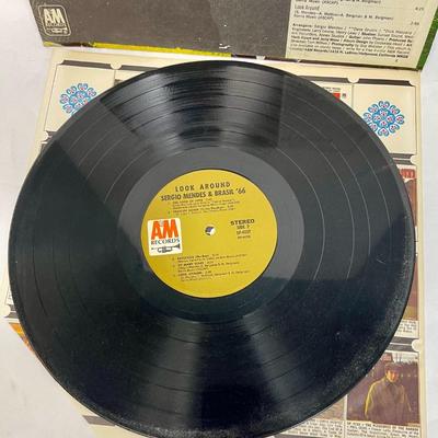 Sergio Medes & Brasil '66 Look Around Vintage Vinyl Record Album 33 rpm