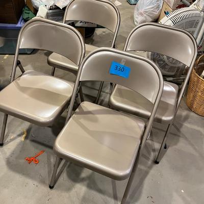 4 metal Folding chairs