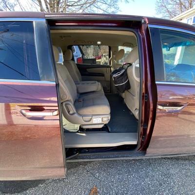 PRE-SELLING 
$9,500 2012 Honda Odyssey 102,662 Miles 
( Back right damage considered in Price)