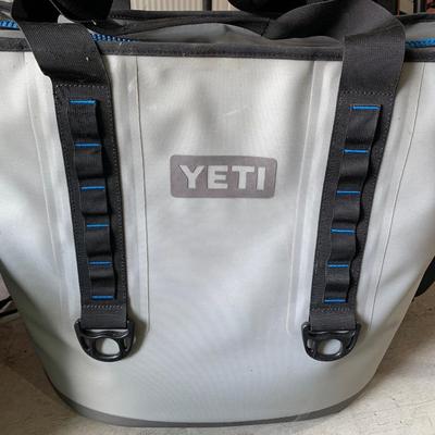 Large Yeti Soft Cooler Bag