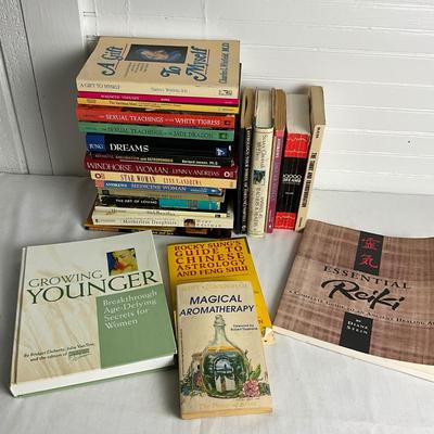 U1056 New Age/Metaphysical Book Lot