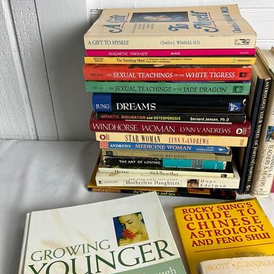 U1056 New Age/Metaphysical Book Lot