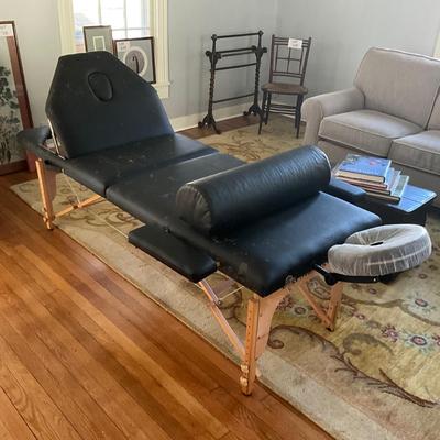 H1066 "Best Massage" Table for Travel with Attachments