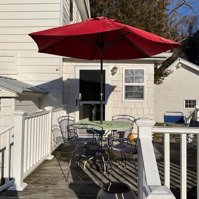 O1067 Outdoor Metal Table and Chairs with Red Umbrella