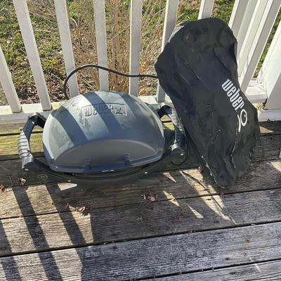 O1068 Weber Electic Grill with Cover