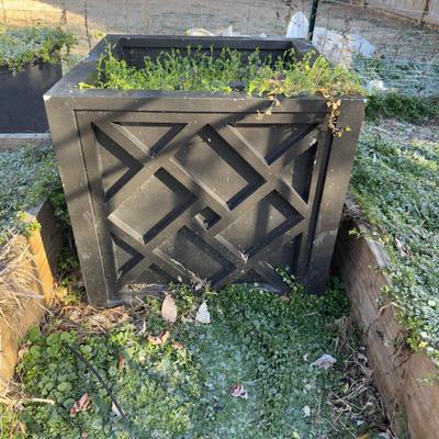 O1102 Large Chippendale Aluminum Flower Planter