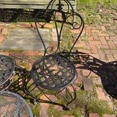 O1116 Vintage Wrought Iron Chairs with Folding Aluminum Table
