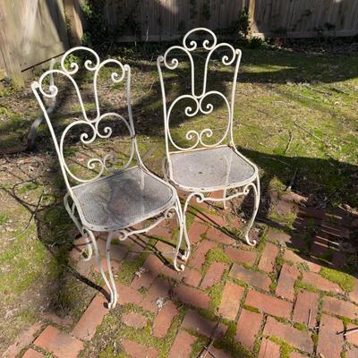 O1118 Pair of White Wrought Iron Chairs