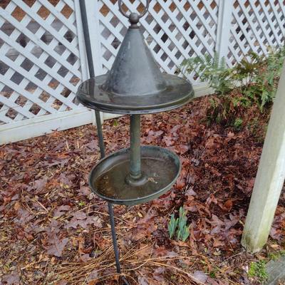 Single Head Shepherd's Hook with Bird Feeder