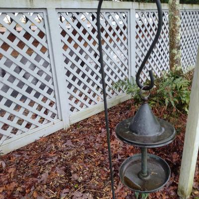 Single Head Shepherd's Hook with Bird Feeder
