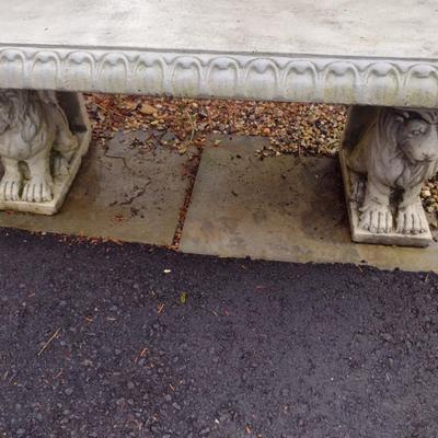 Concrete Garden Sitting Bench with Lion Design Supports
