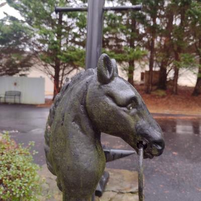 Metal Horse Head Design Hitching Post