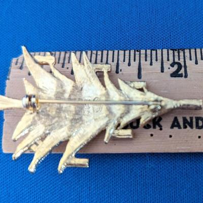 Vintage Sphinx of England Christmas tree with candles Costume jewelry pin