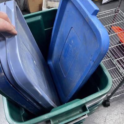 Group 1 of 5 - 18 Gallon Rough Neck Totes
