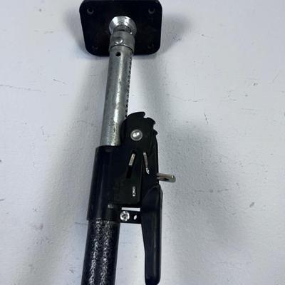 Adjustable Load Holder 