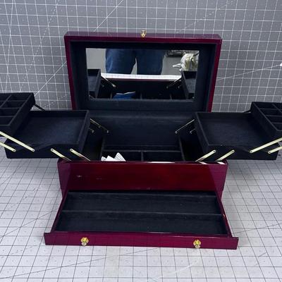 Lacquer Finished and Velvet Lined LIKE NEW Jewelry Box. 