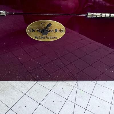 Lacquer Finished and Velvet Lined LIKE NEW Jewelry Box. 