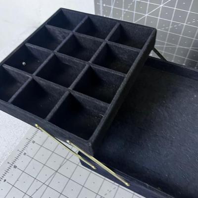 Lacquer Finished and Velvet Lined LIKE NEW Jewelry Box. 