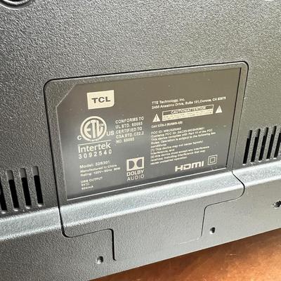 32â€ Roku TV w Remote