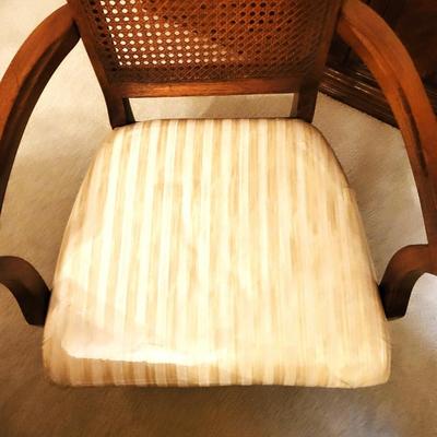 Vintage Thomasville Formal Dinning Table with 6 Chairs and Extension