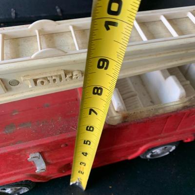 Vintage Tonka Hook & Ladder Fire Truck