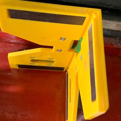 Voltage Meter Stud Finders Level
