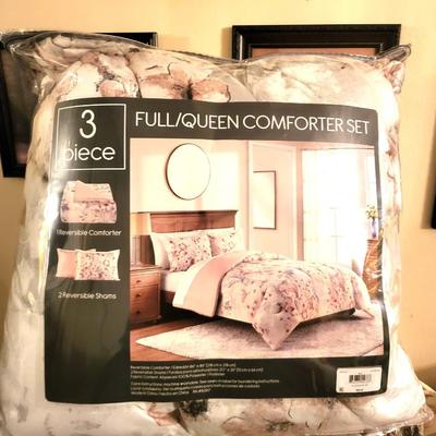 Quilt/Bedding Lot, Mostly Queen