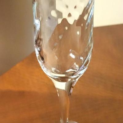 8 Wine Glasses
