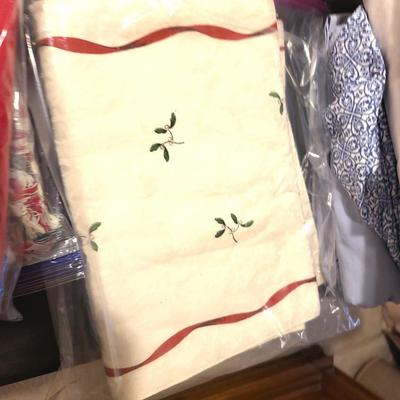 Table Linen Lot