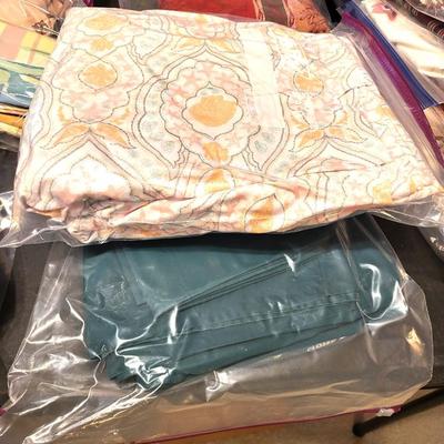 Table Linen Lot